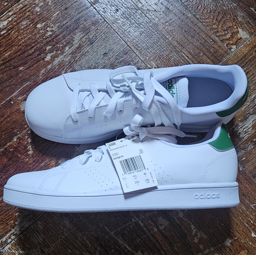 Adidas Advantage White and Green Sneakers